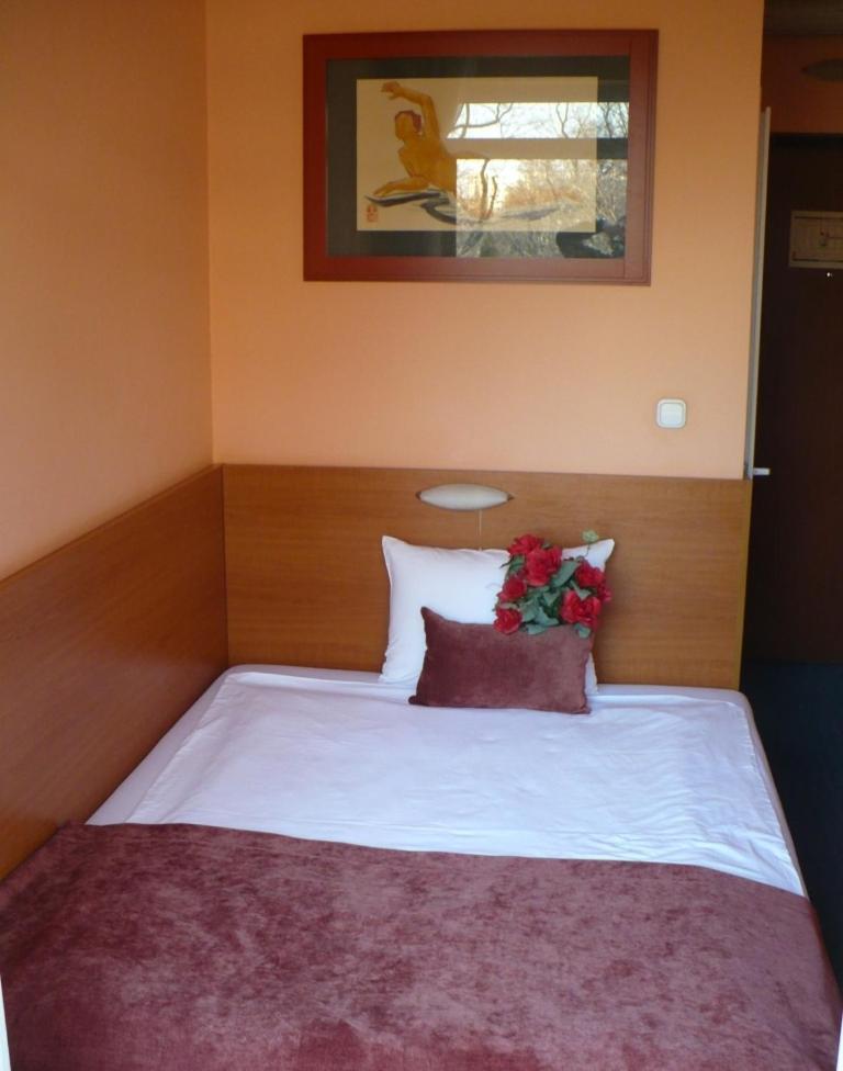 Hotel Luna Budapesta Exterior foto